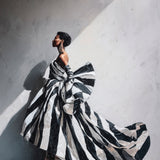 Elegance in Motion Walldecoration Wandkraft
