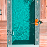 At the Pool Walldecoration Wandkraft 80x120 cm Aluminium Profiel
