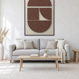 Counter Arch Cocoa viltpaneel met zwarte baklijst aan de wand in een licht Scandinavisch interieur