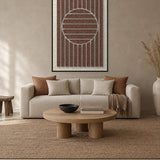 Sun Rings Cocoa viltpaneel met zwarte baklijst aan de wand in een Japandi-interieur