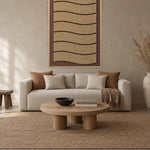 Flowline Latte viltpaneel met blanke baklijst aan de wand in een Japandi-interieur