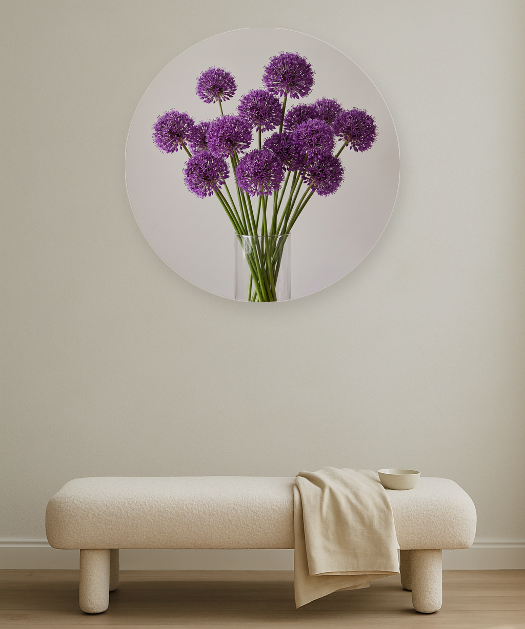 Allium Mist ronde wanddecoratie in modern interieur