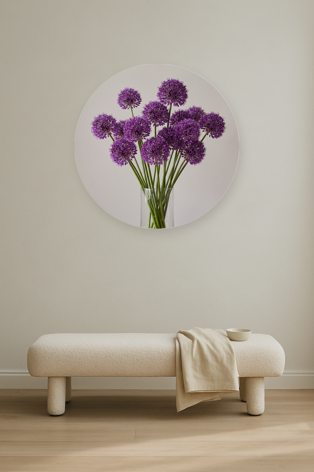 Allium Mist ronde wanddecoratie in modern interieur