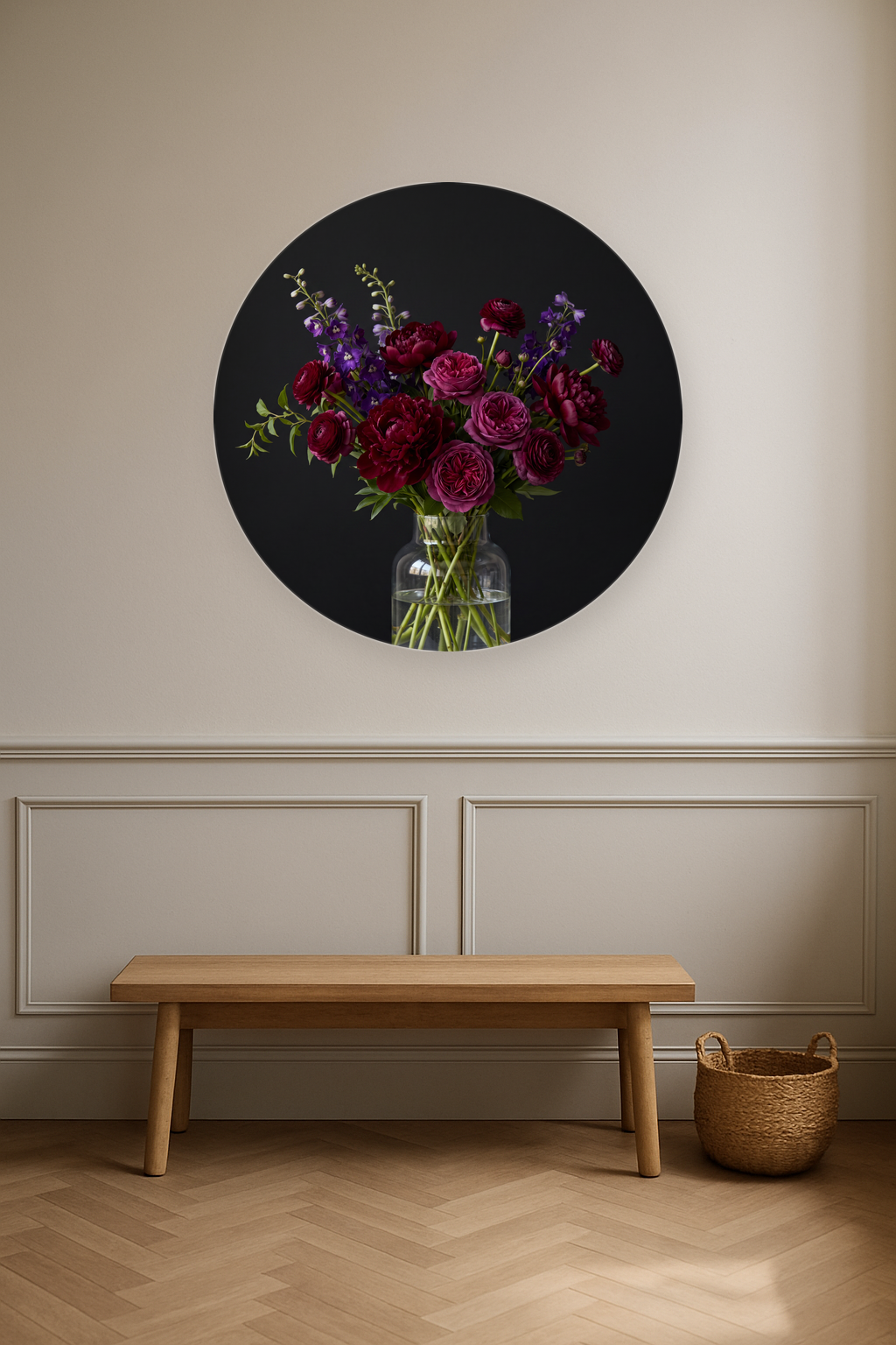 Plum Velvet ronde wanddecoratie in modern interieur