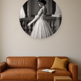 The Debutante in interieur
