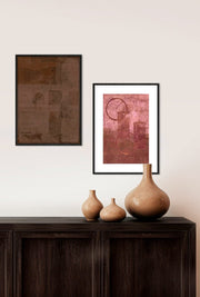 Wandkraft wanddecoratie: Minimalistische wanddecoratie Mix  Match Set IX: twee moderne kunstwerken boven een donker dressoir met drie keramische vazen. voor een stijlvol interieur