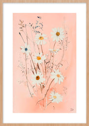 Décoration murale Wandkraft : marguerites blanches peintes à la main aux tiges vertes sur fond rose tendre, cadre en bois clair, ambiance paisible. Pour un intérieur élégant