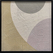 Décoration murale Wandkraft : art mural abstrait aux cercles superposés en beige, blanc, gris et violet clair, dans un cadre noir, style moderne. Pour un intérieur élégant