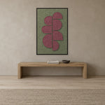 Crescent Column Berry viltpaneel aan de wand in een bohemian interieur
