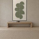 Crescent Column Sage viltpaneel aan de wand in een Scandinavisch interieur