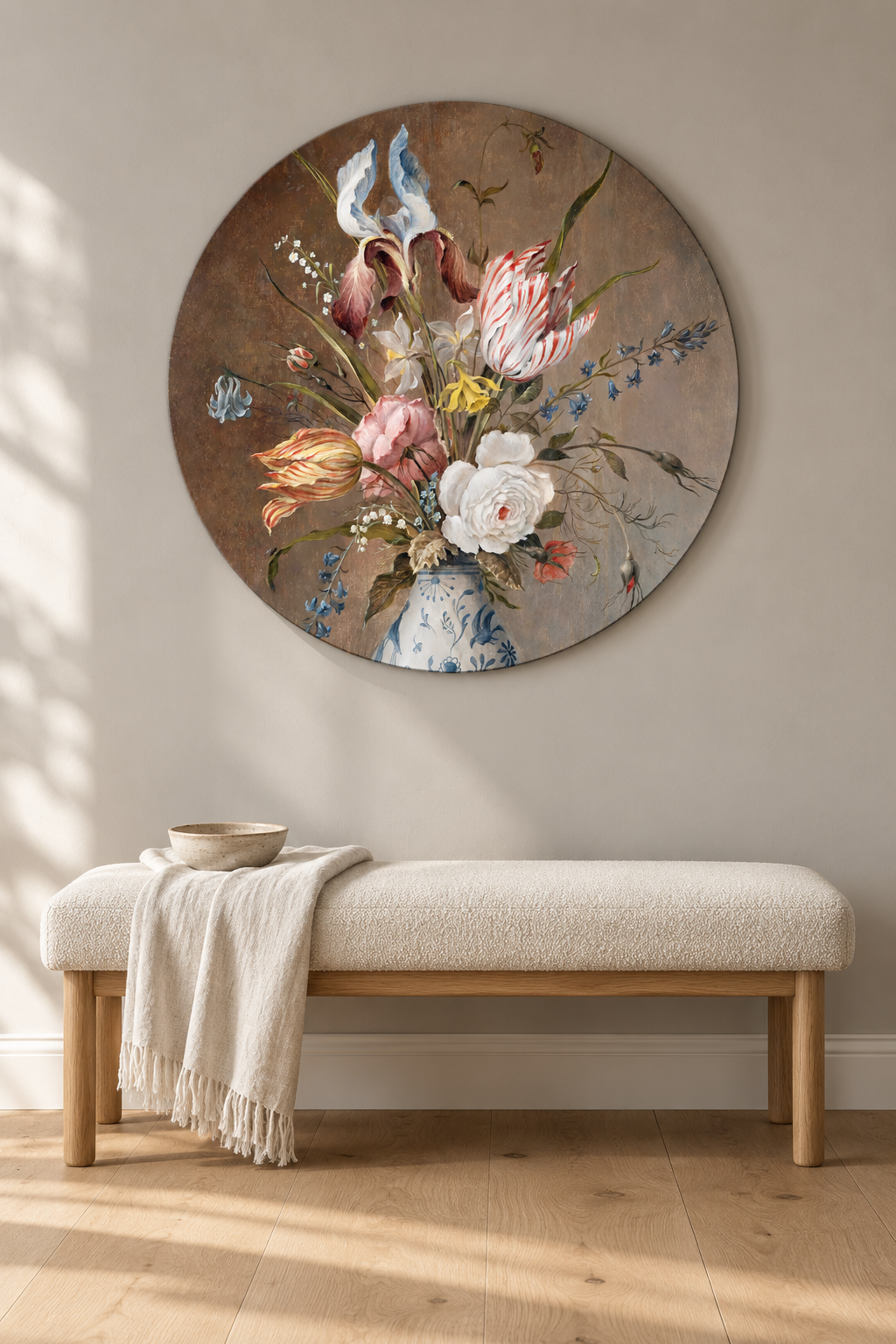 Flowers in a Wan-Li Vase in een interieur