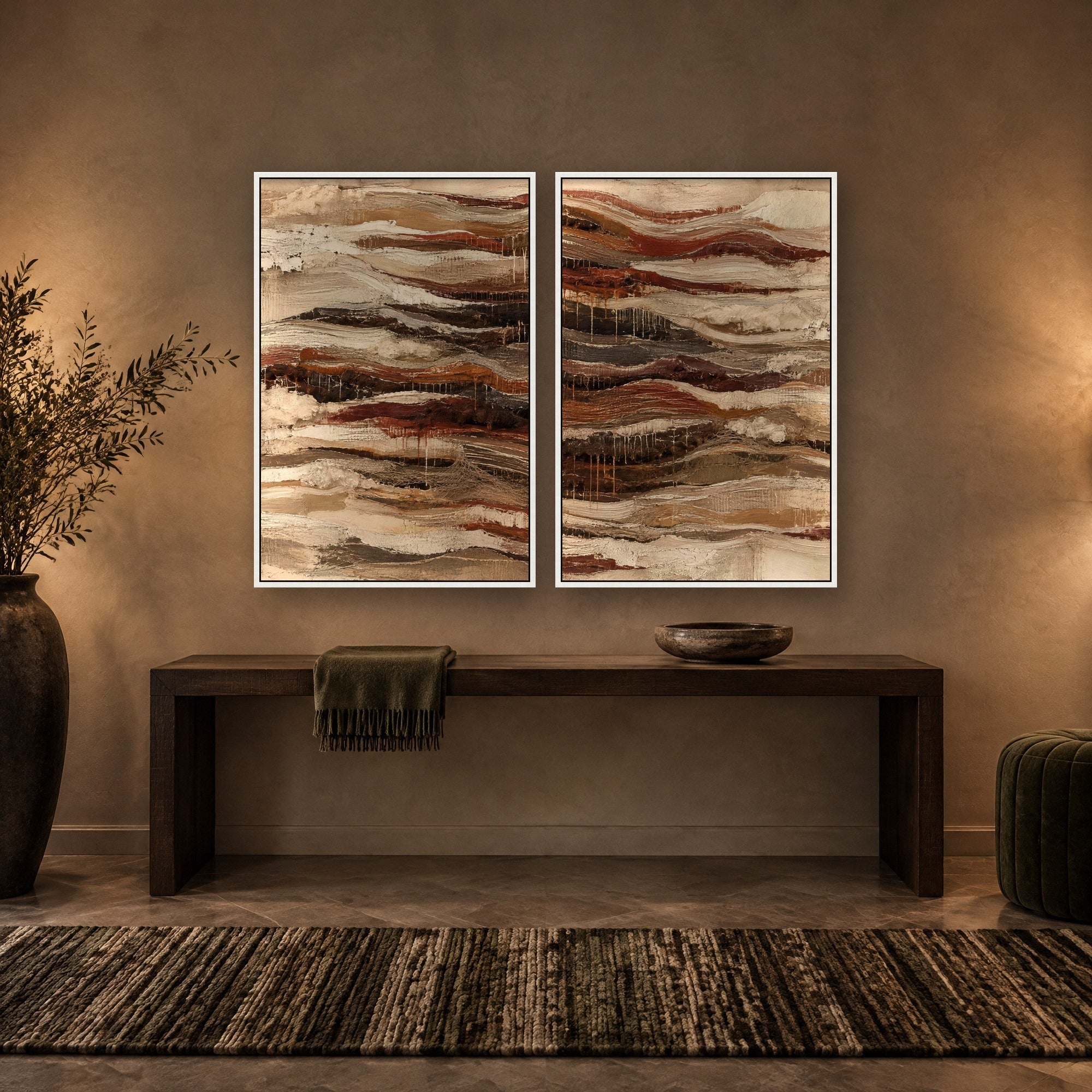 Earth Ribbons Diptychon mit weißem Schattenfugenrahmen im Flur
