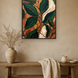 Leaf Chorus van Wandkraft op canvas in wenge baklijst, in een natuurlijk landelijk interieur.