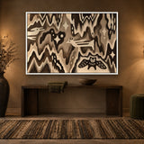 Nightbird Tapestry sfeerbeeld met witte baklijst in een hal