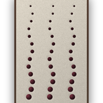 Pebble Rain akoestisch viltpaneel met kastanjebruine (wenge) baklijst, vrijstaand