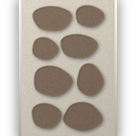 Pebble Mosaic Cocoa Akustikfilz-Paneel mit weißem Schattenfugenrahmen, freigestellt