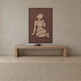 Shoulder Rest Cappuccino Filzpaneel mit schwarzem Schattenfugenrahmen an der Wand in einem ruhigen Japandi-Interieur