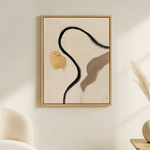 Single Thread van Wandkraft op canvas in blanke baklijst, in een licht Scandinavisch interieur.
