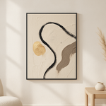 Single Thread van Wandkraft op canvas in zwarte baklijst, in een licht Scandinavisch interieur.