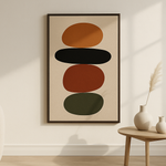 Still Balance van Wandkraft op akoestisch vilt in wenge baklijst, in een licht Scandinavisch interieur.