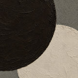 Deux cercles en empâtement brun noir et blanc os sur un fond granuleux gris minéral, Wandkraft