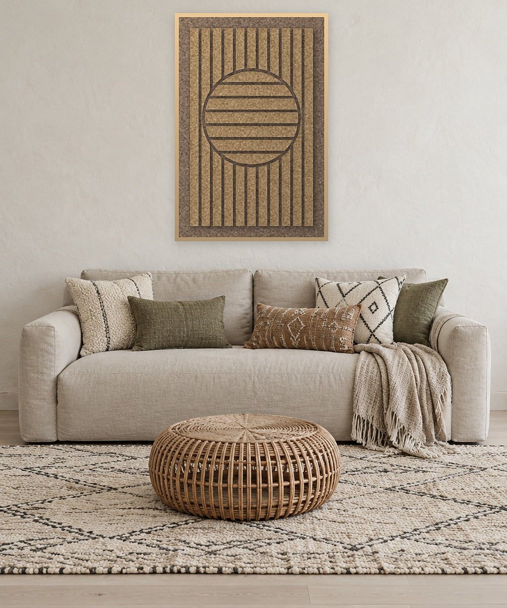 Sun Rings Latte Filzpaneel mit Schattenfugenrahmen in Natur an der Wand
