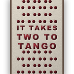 Tango akoestisch viltpaneel met kastanjebruine (wenge) baklijst, vrijstaand